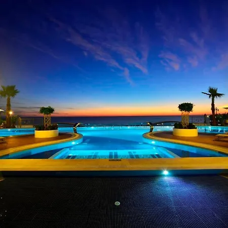Hotel Absolute @ Elite Admiral Residences 4*