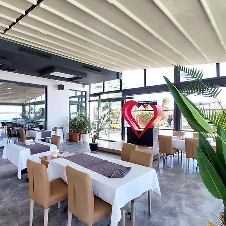 Absolute @ Elite Admiral Residences