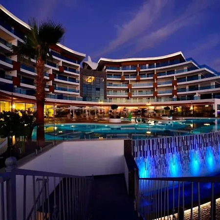 Absolute @ Elite Admiral Residences 4*