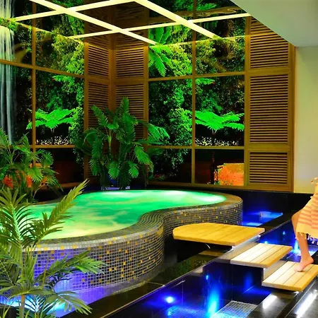Absolute @ Elite Admiral Residences Hotel
